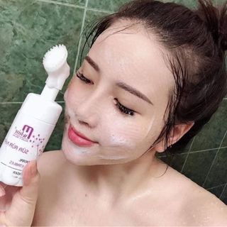 Sữa rửa mặt rau củ Mwhite