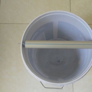 Bẫy chuột thông minh kiểu trục xoay