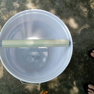 Bẫy chuột thông minh kiểu trục xoay