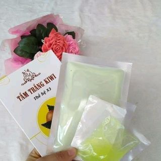 Tắm Trắng Kiwi Giá Rẻ