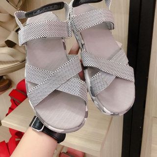 Sandal Bền Nhẹ Êm Saado