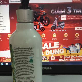 Sữa tắm Anpha Arbutin 320ml từ Thái Lan