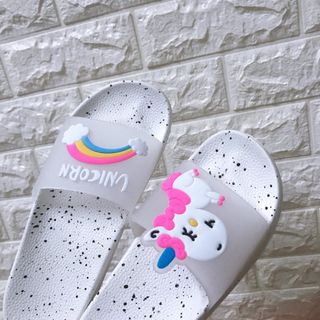 Dép Unicorn Kỳ Lân hồng / Cầu vồng
