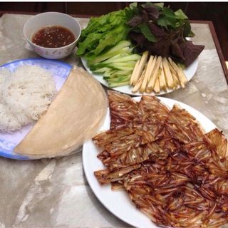 Bánh tráng cá cơm Cà Mau