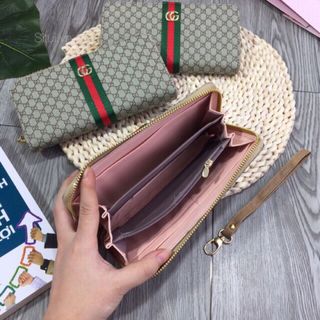 ví cầm tay