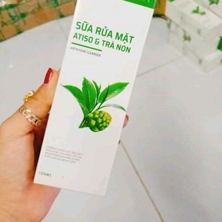 sữa rửa mặt trà xanh