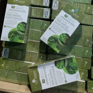 dung dịch vệ sinh phụ nữ trầu không
