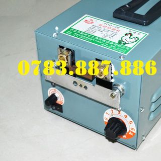 máy cắt mỏ gà tự động