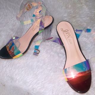 Giày sandal màu