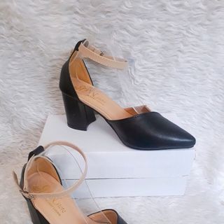 Giày sandal da phối bít mui