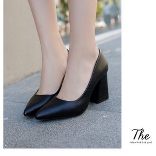 Giày cao gót vuông