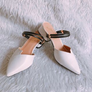 Dép mang nhiều kiểu