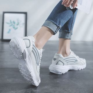 GIẦY NỮ TRẮNG ĐỘN ĐẾ PHẢN QUANG 68174