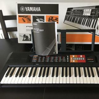Đàn organ Yamaha PSR-F51