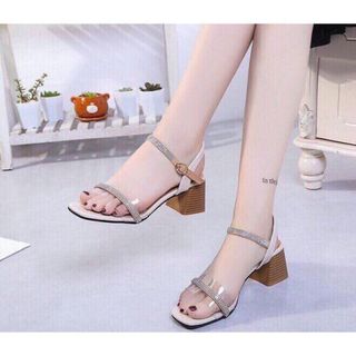 Giày sandal giá rẻ