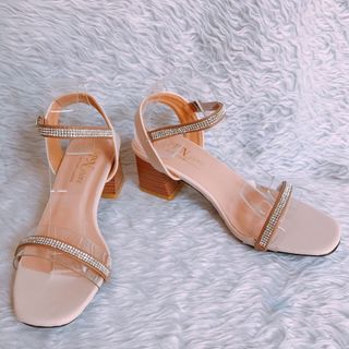 Giày sandal giá rẻ