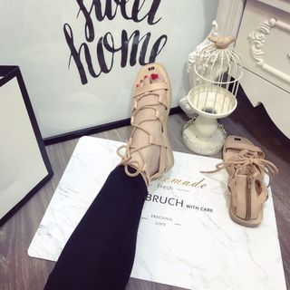 Giày sandal dây xỏ cute
