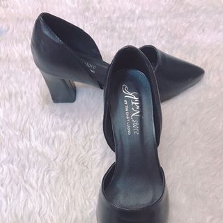 Giày cao gót hở eo