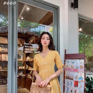 Đầm Cổ V Đính Nút Rút Dây 2 Bên Tay