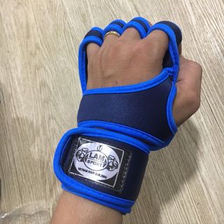 Găng tay tập gym hở ngón LâmSport cực kì thoáng mát