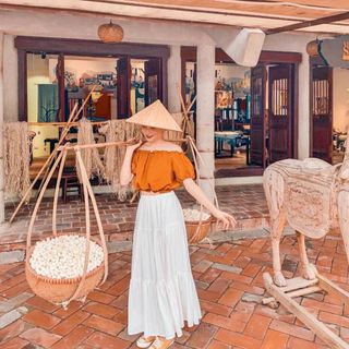 Set Áo Bẹt Vai Và Chân Váy Phom Maxi