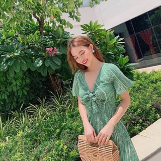 Đầm Maxi Cột Nơ Phần Ngực Tay Loe