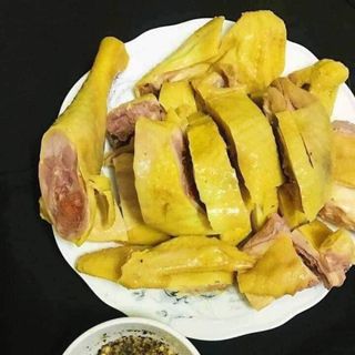 Gà ủ muối tiêu hun khói
