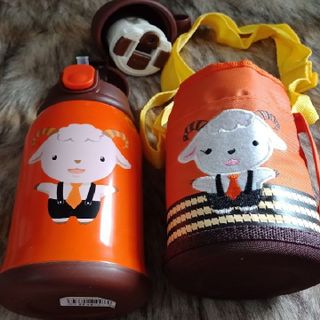 Bình đựng nước 600ml cho bé đi học giữ nhiệt 12 giờ có ống hút và tặng kèm túi vải