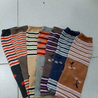 Nhà máy vớ nữ 2 vớ bán buôn 3000 vnd / đôi số lượng 2000 đôi