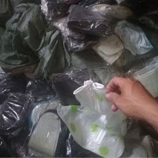 bọc giày đi mưa