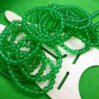 chuỗi đeo tay phong thủy Vòng tay phong thủy màu mới