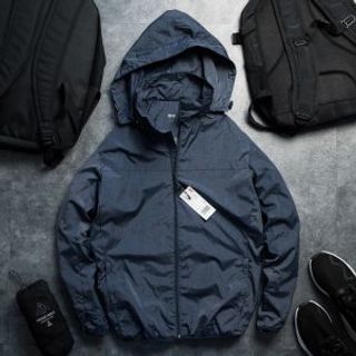 Áo gió nam Uniqlo vải gió xước