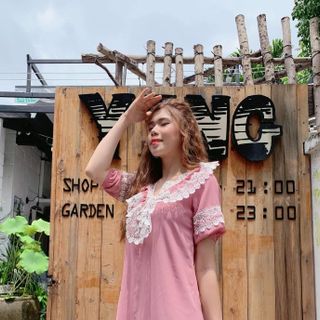 Đầm Xuống Phối Ren Đuôi Cá