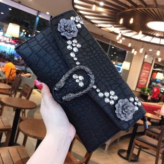Ví đầu rồng TXn 52 giá sỉ