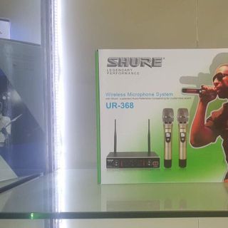Micro không dây Karaoke  SHURE UR 368
