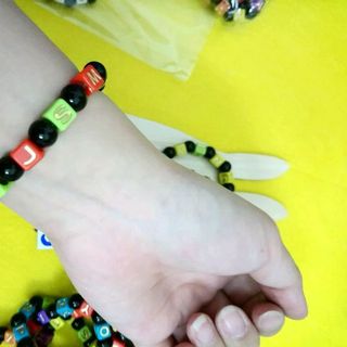 chuỗi đeo tay phong thủy mẫu y hình nhiều mẫu