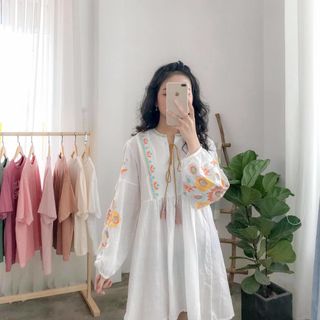 Đầm Suông Thêu Hoa