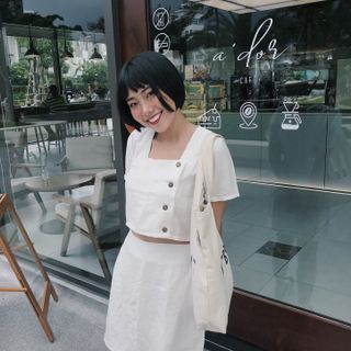Set Áo Sơ Mi Phối Nút Gỗ Chân Váy