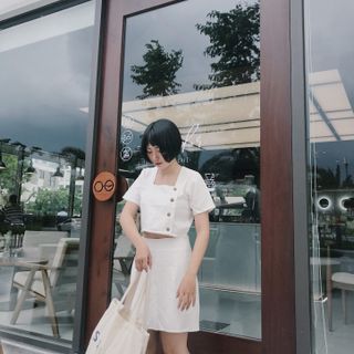 Set Áo Sơ Mi Phối Nút Gỗ Chân Váy