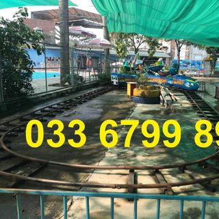 Tàu sắt máy bay xe tăng chim thú trang trí công viên khu vui chơi