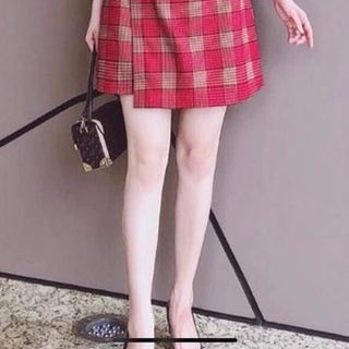 Đầm karo Đắp Chéo Đính Hoa