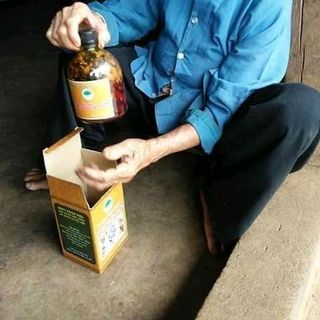 Thuốc xoa bóp xương khớp cột sống gia truyền Dược liệu Diệu Phương