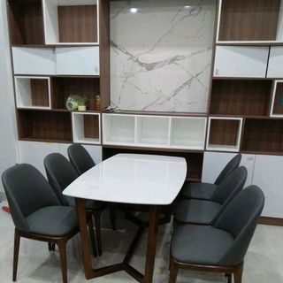 Bàn ăn mặt đá ghế bọc nệm KT 1m41m6