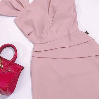 Đầm Dự Tiệc Lệch Vai