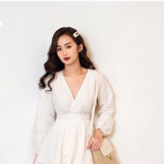 Đầm Cổ V Xòe Tầng