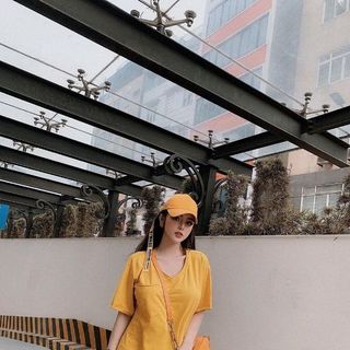 Áo thun trơn cổ túi lệch tà