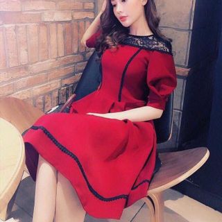 Đầm xòe phối ren viền màu