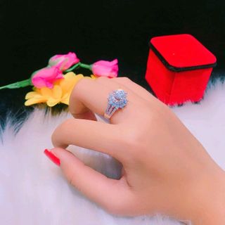 nhẫn mạ vàng