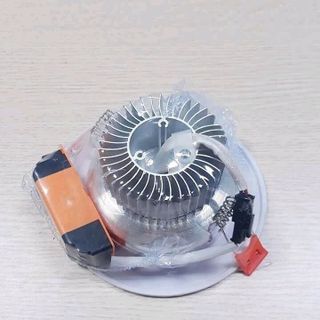 Đèn Led Âm trần đế tản 7w
