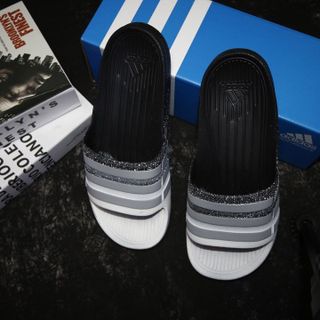 Dép Đúc 3 Sọc 01